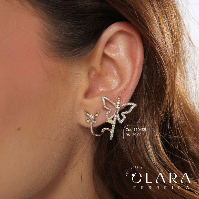 BRINCO SILHUETA 2 FIOS C/ 2 BORBOLETAS NAS PONTAS - EDIÇÃO LIMITADA - Dourado