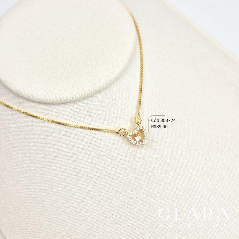 COLAR VENEZIANA C/ PINGENTE CORAÇÃO VAZADO 1 FILEIRA MICROZIRCÔNIAS COM 1 ZIRCÔNIA REDONDA 3MM PENDURADA - EDIÇÃO LIMITADA - 10MM - 45CM - Dourado