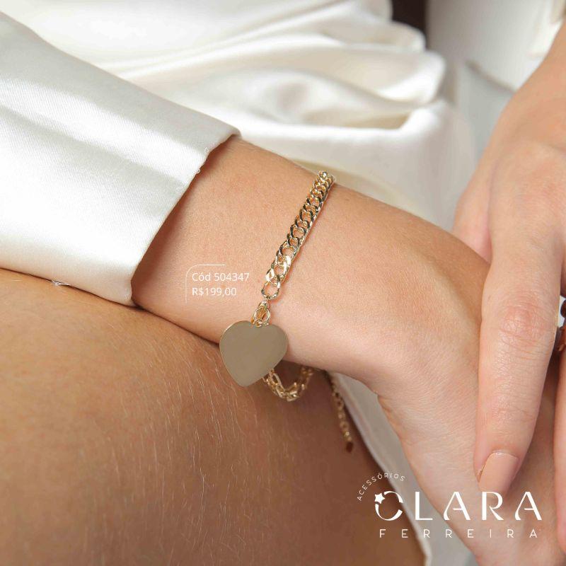 PULSEIRA 2 MALHAS: METADE ELOS GRUMET DUPLO 1X1 E METADE 2 FIOS ELOS CARTIER C/ 1 CORAÇÃO LISO PENDURADO  - 19MM - 17CM - Dourado