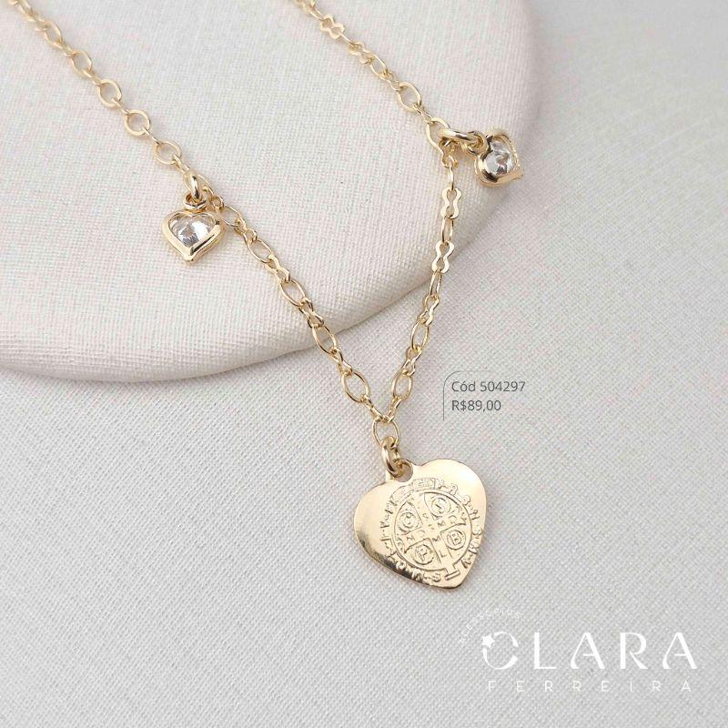 PULSEIRA ELOS C/ MEDALHA CORAÇÃO SÃO BENTO 11MM E 2 TIFFANYS CORAÇÕES PENDURADAS - 17CM - Dourado