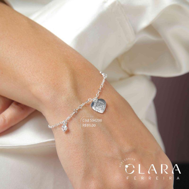 PULSEIRA ELOS C/ MEDALHA CORAÇÃO SÃO BENTO 11MM E 2 TIFFANYS CORAÇÕES PENDURADAS - 17CM - PEÇA EXCLUSIVA -Banho de Prata