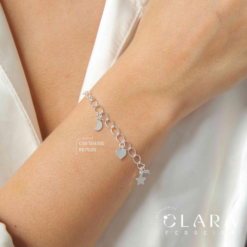 PULSEIRA ELOS JATEADOS C/ 1 ESTRELA 6MM, 1 CORAÇÃO 6MM E 1 LUA 6MM PENDURADOS - 17CM - Banho de Prata