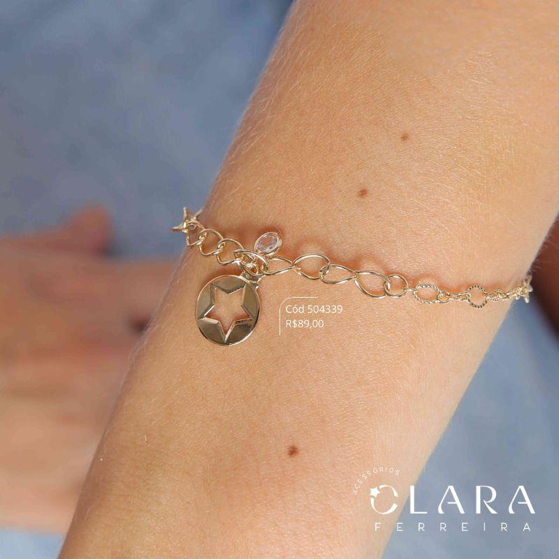 PULSEIRA ELOS JATEADOS C/ 1 MEDALHA VAZADA ESTRELA 11MM E 1 TIFFANY REDONDA PENDURADAS - 17CM - Dourado