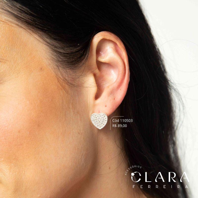 BRINCO ARGOLINHA CLICK CORAÇÃO MICROZIRCÔNIAS - 13MM - EDIÇÃO LIMITADA - Banho de Prata
