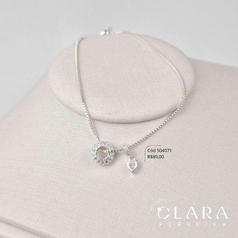 PULSEIRA AJUSTAVEL VENEZIANA C/ 1 SEPARADOR 3 FILEIRAS MICROZIRCÔNIAS E 1 SEPARADOR 1 FILEIRA MICROZIRCÔNIAS C/ ZIRCÔNIA CORAÇÃO 4MM PENDURADA - Banho de Prata