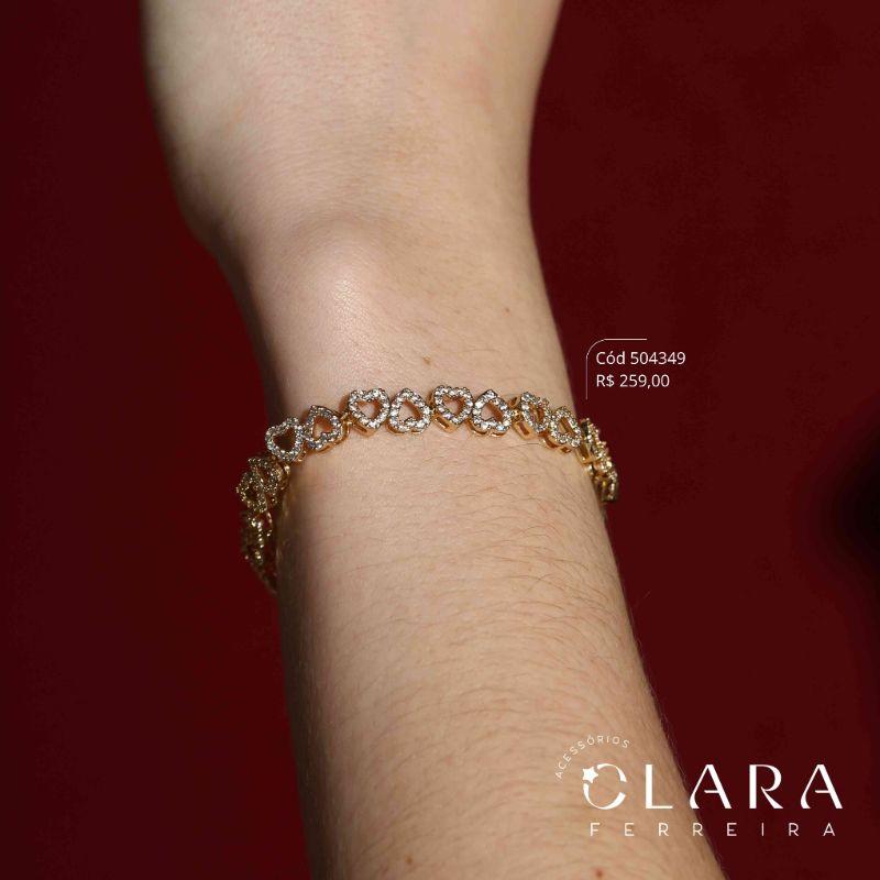 PULSEIRA CORAÇÕES VAZADOS ADORNADOS C/ MICROZIRCÔNIAS – INSPIRAÇÃO VIVARA - 7MM - 17CM - Dourado