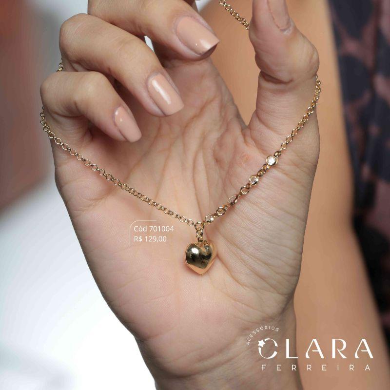 TORNOZELEIRA ELO PORTUGUÊS 2MM C/ 5 TIFFANYS REDONDAS FIXAS E 1 CORAÇÃO 12MM LISO PENDURADO - 23CM - Dourado