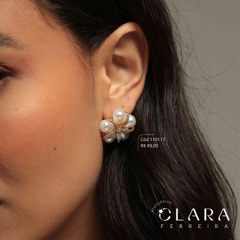 BRINCO FLOR 5 PETALAS MICROZIRCÔNIAS C/ MIOLO ZIRCÔNIA REDONDA - 20MM - PEÇA VENDIDA - Dourado
