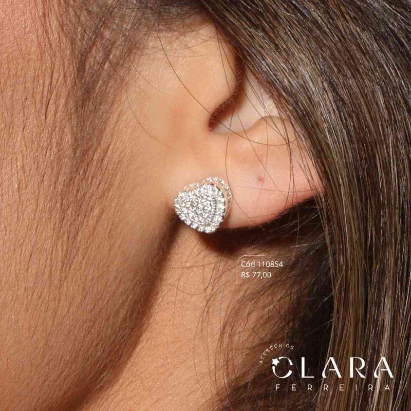 BRINCO CORAÇÃO MICROZIRCÔNIAS C/ LATERAL 1 FILEIRA MICROZIRCÔNIAS - 9MM - Banho de Prata