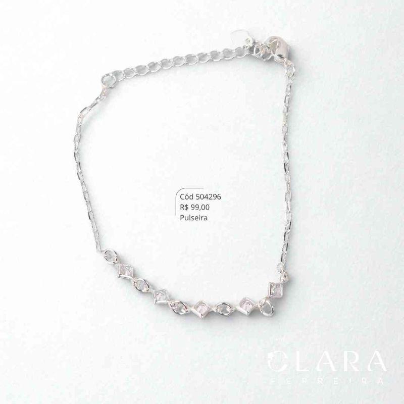 PULSEIRA ELOS CARTIER C/ DETALHE DE 5 TIFFANYS REDONDAS NO MEIO FIXAS - 3MM - 17CM - Banho de Prata