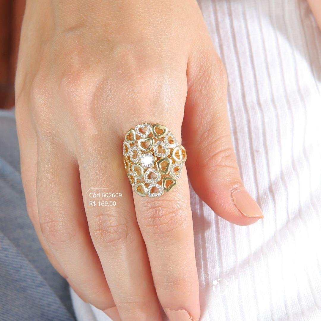 ANEL MAX PIZZA CORAÇÕES MICROZIRCONIA E CORAÇÕES LISOS VAZADOS INTERCALADOS C/ ZIRCONIA REDONDA 4MM NO MEIO - Dourado
