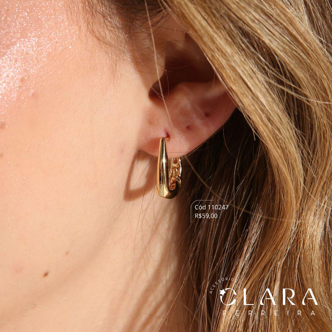BRINCO ARGOLINHA CLICK FINA LISA C/ PARTE INFERIOR RETA - 17X4MM - Dourado