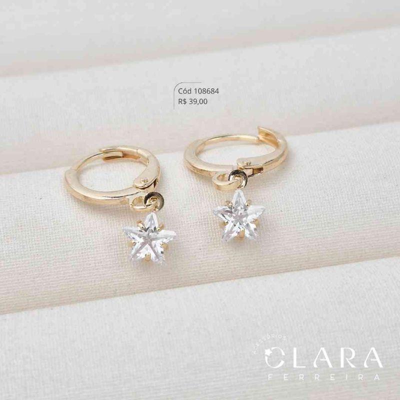 BRINCO ARGOLINHA TRANQUETA C/ ZIRCONIA ESTRELA 6MM CAIXA COROA 5 GARRAS PENDURADA - Dourado