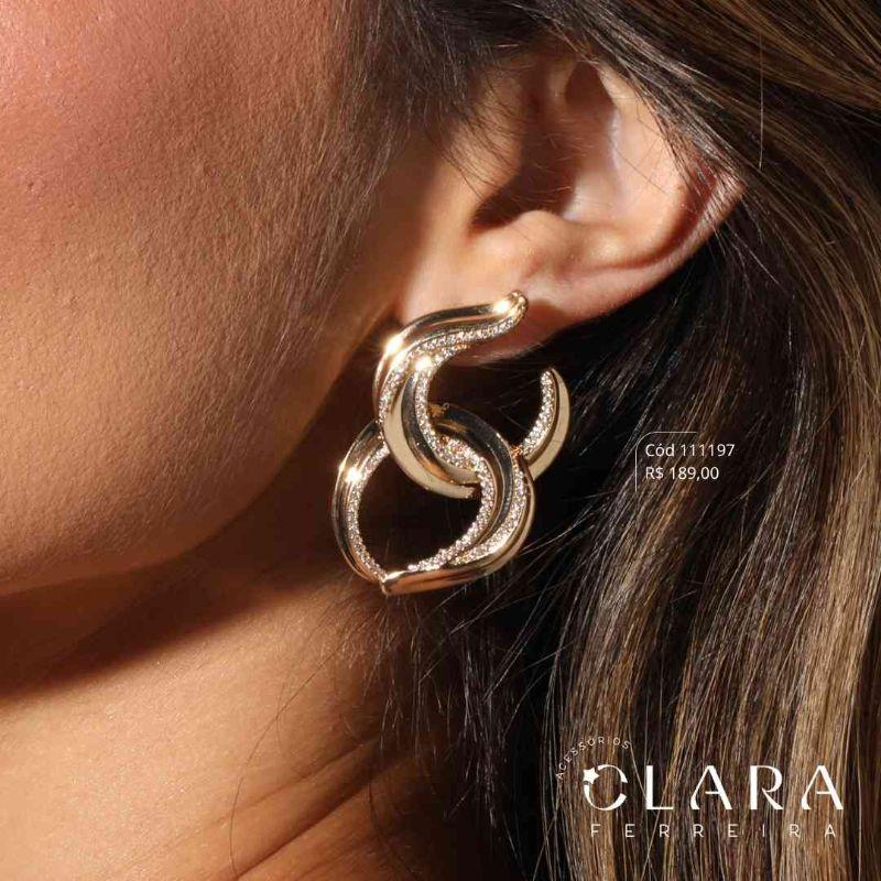BRINCO CIRCULO ABERTO C/ 2 FILEIRAS MICROZIRCÔNIAS - PEÇA EXCLUSIVA - Dourado