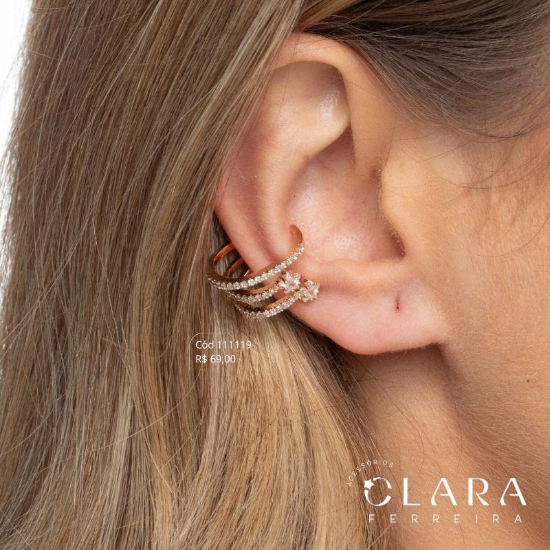 BRINCO PIERCING FAKE 3 FIOS MICROZIRCÔNIAS C/ 2 ZIRCÔNIAS ESTRELAS NAS PONTAS - Dourado