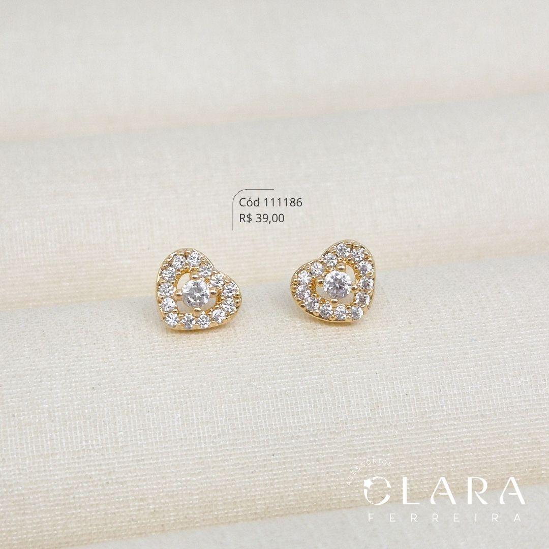 BRINCO CORAÇÃO ZIRCÔNIA REDONDA ADORNADA 1 FILEIRA MICROZIRCÔNIAS VAZADA - 6MM - Dourado