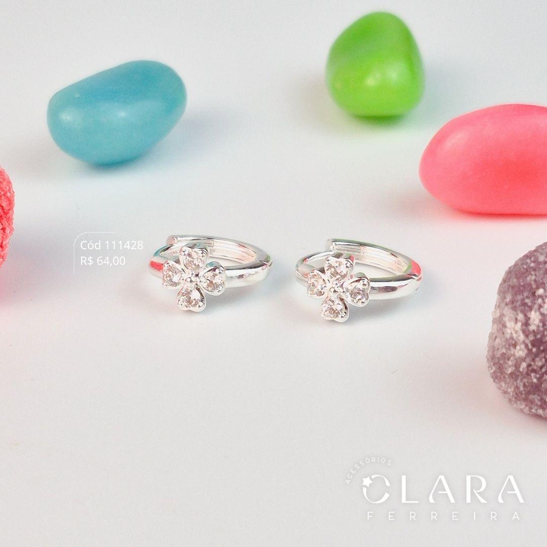 BRINCO INFANTIL ARGOLINHA CLICK LISA C/ PINGENTE FLOR 6MM PETALAS MICROZIRCÔNIAS FIXA - CLARINHA KIDS - 12X2MM - Banho de Prata