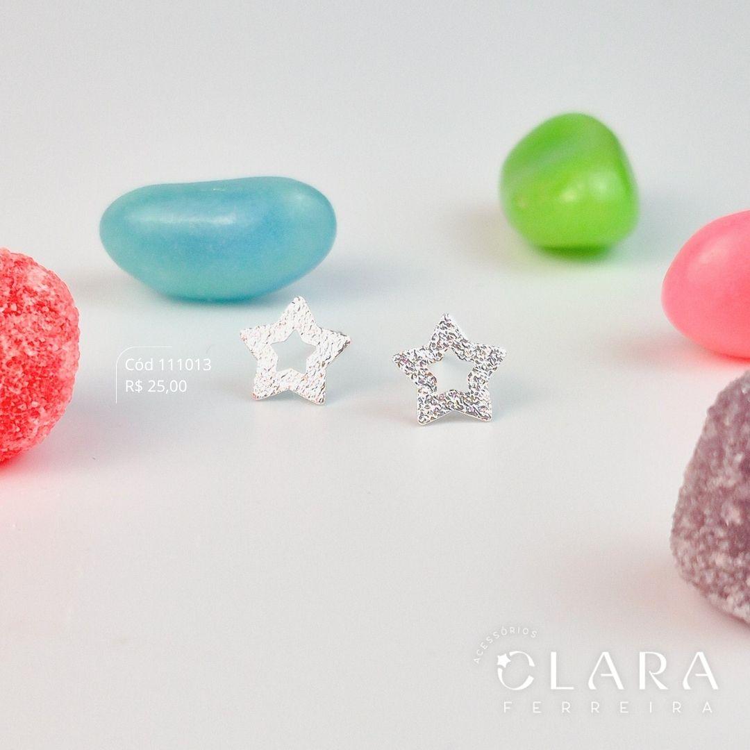 BRINCO INFANTIL ESTRELA JATEADA VAZADA 8MM - CLARINHA KIDS - Banho de Prata