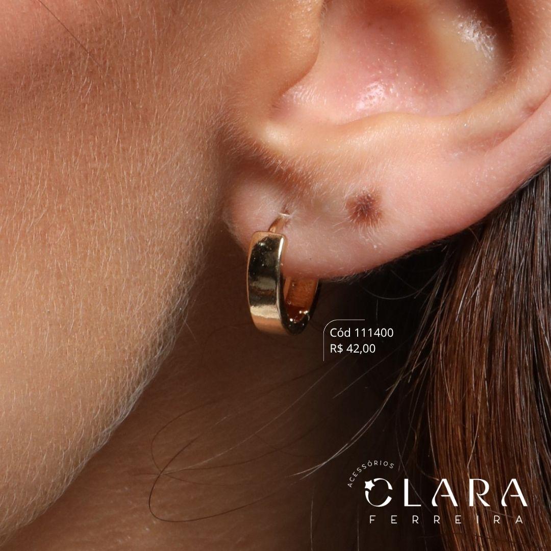 BRINCO ARGOLINHA CLICK GROSSA LISA C/ LATERAL QUADRADA - 13X3,5MM - Dourado