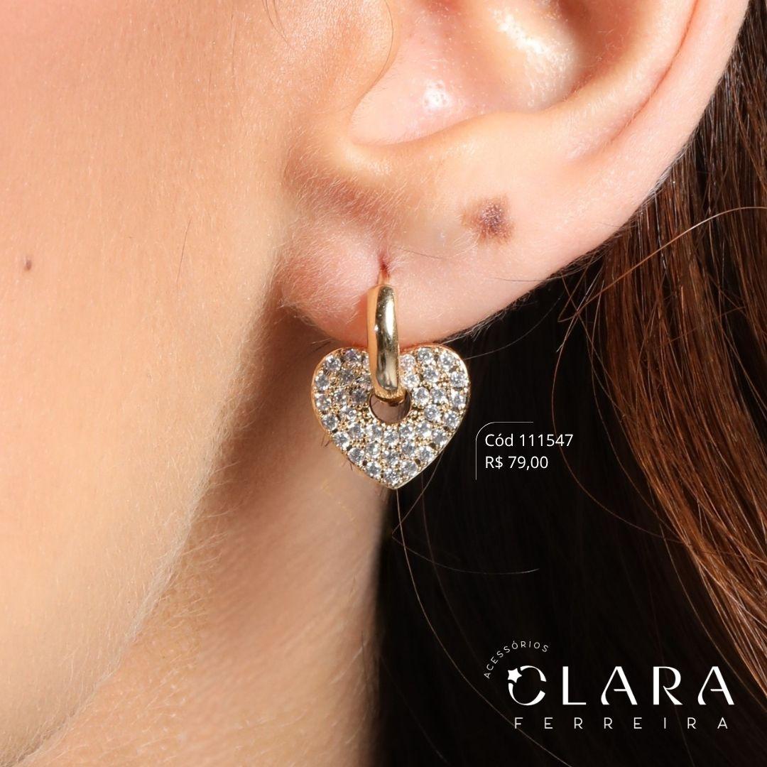 BRINCO ARGOLINHA CLICK LISA C/ PINGENTE CORAÇÃO MICROZIRCÔNIAS 12MM PENDURADO - 11X2MM - Dourado