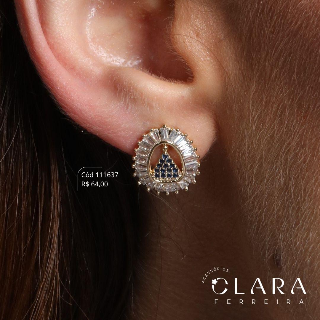 BRINCO MANDALA NOSSA SENHORA MANTO MICROZIRCÔNIAS AZUIS ADORNADA 1 FILEIRA ZIRCÔNIAS TRAPÉZIO - 15MM - Dourado